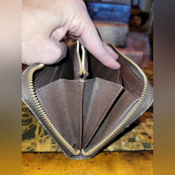 LOUIS VUITTON Denim zippy wallet🔥🔥 - Picture 10 of 16